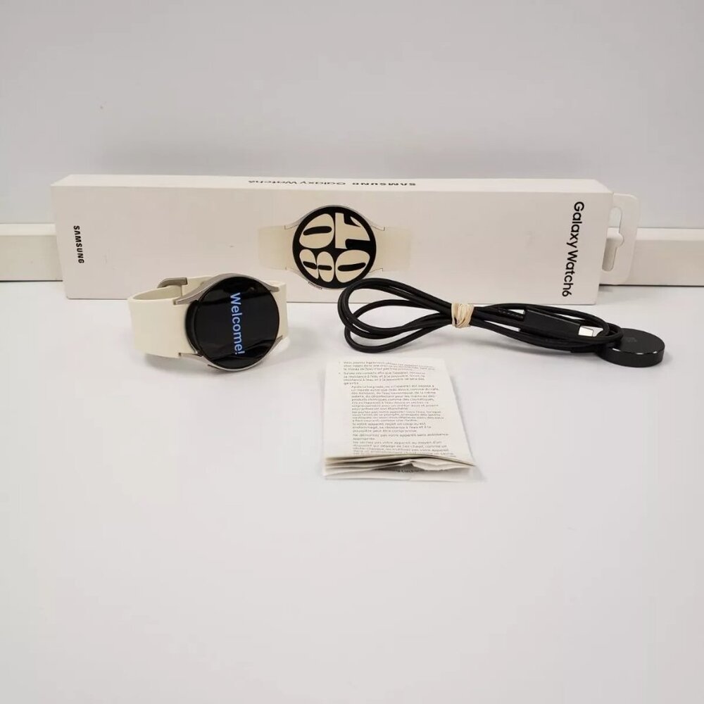 (68624-1) Samsung SM-R935F Smart Watch